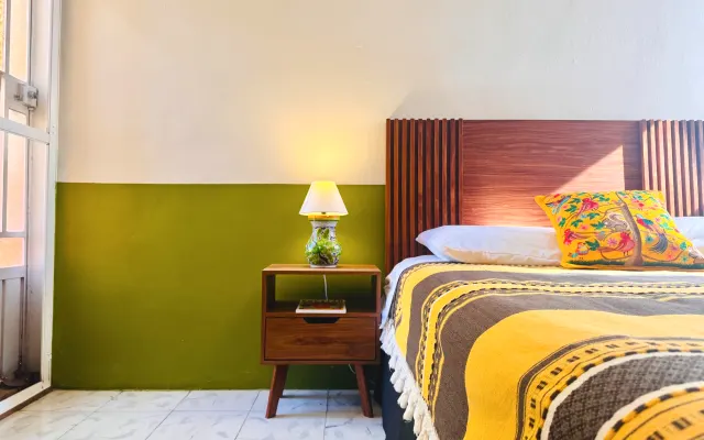 The Colors of Merida B&B in Centro, La Habitacion Verde