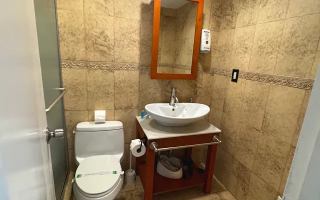 Oceanfront Getaway ā Between Miami & Wilton Manors!