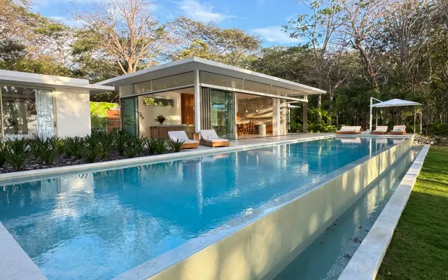 Sea Wing Paradies am Meer in Santa Teresa - 4BR Villa