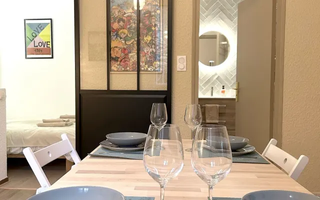 Le Cosy Nîmois : Charme et terrasse au cœur de Nîmes