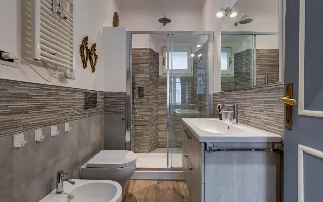Guest house in via dei coronari-accoglienza e comfort a Roma centro.