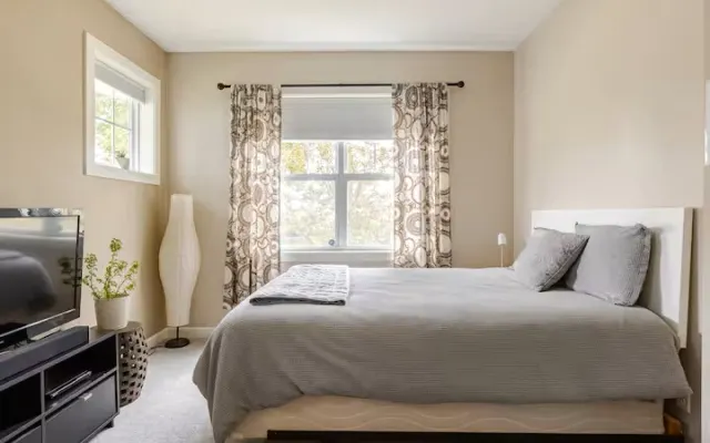 Clean, New, Quiet Home Close to Downtown Minneapolis