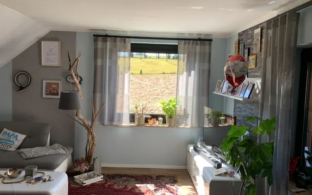 Je partage mon lit ou mon canapé-lit dans la belle forêt de Franconie