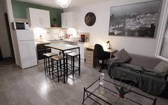 Beautiful apartment 10 minutes walk from the central square of La...