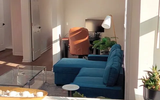 Garden Level Gem of a 1BR Suite.