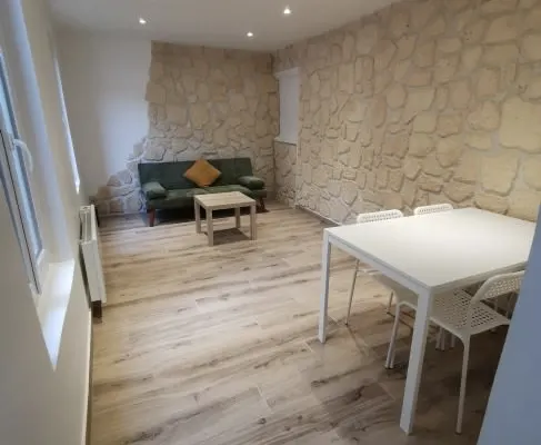 Atypical townhouse between Paris and the countryside
