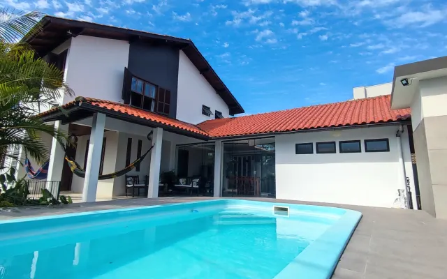 House 4QTS, swimming pool, barbecue - Praia da Daniela / Florianópolis