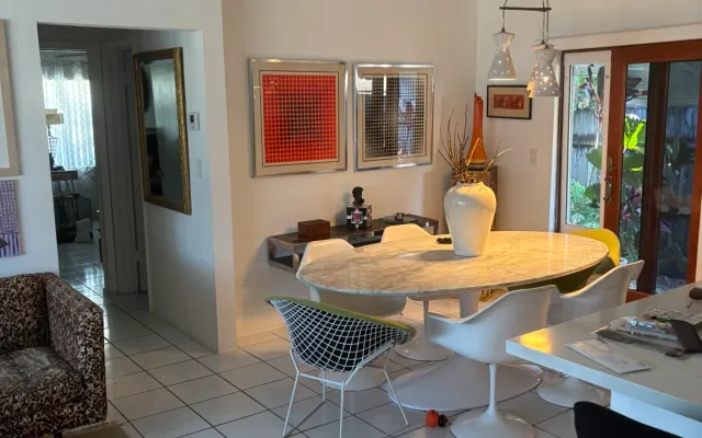 1955 Hollywood pista casa ligera MCM Vibe, un glamour tiempo warp