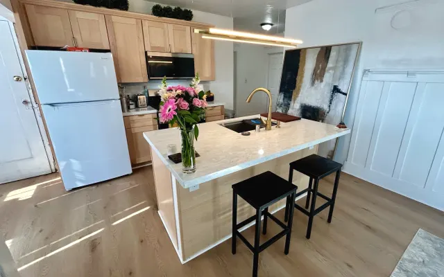 Room available for a weekend getaway in San Diego!