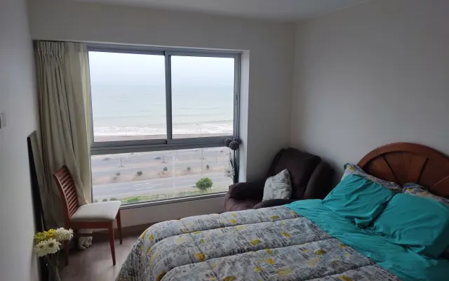 Privatzimmer in der Wohnung mit Meerblick CostaVerde