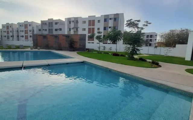 Apartment in private area with gym and swimming pool. Security 24...