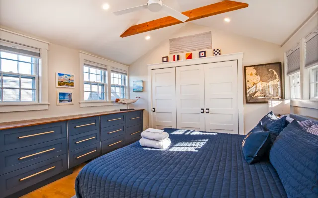 Sailor's Sanctuary: Lux Water-View West End Condo