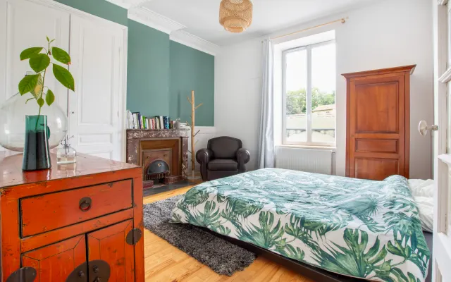 Beautiful apartment with garden