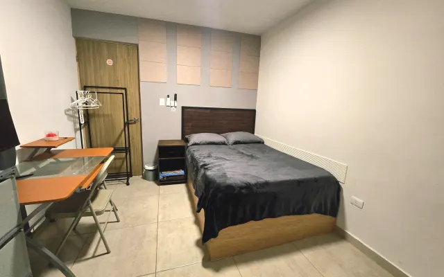Quarto privado perto de avenidas, centros comerciais e a 25 minutos do