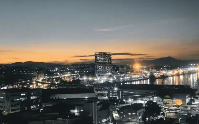 Moderno apartamento de 2 dormitorios con vistas a la bahía de...