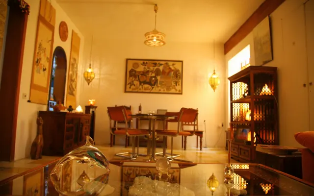 Bonito apartamento numa localização central perto do mar.