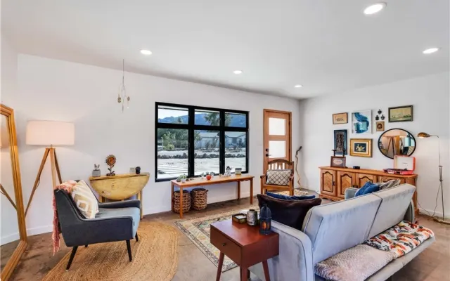 Cozy Fresh Desert Hideaway, 5 mins to Joshua Tree