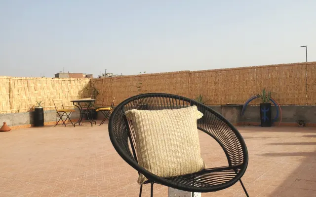 Riad moderno com 5 quartos a 10 minutos a pé de Djemaa el Fna