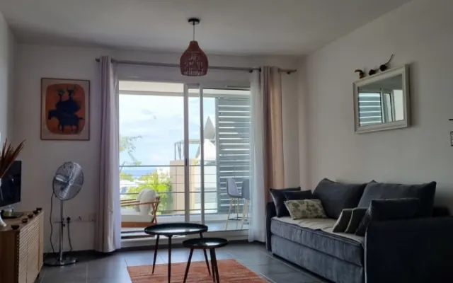 Beautiful T2 apartment with sea view
