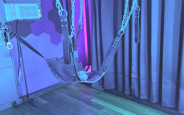 Play/guest room in Los Angeles to stay and play or just chill and vibe