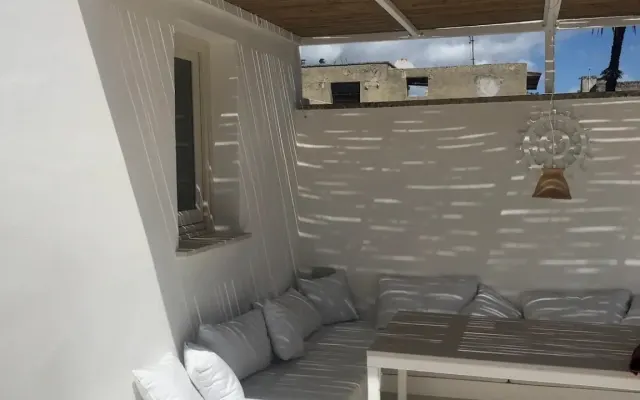Loft situé dans le centre historique du village.