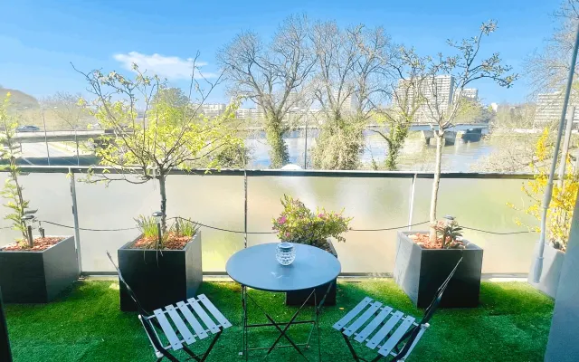 Appartamento di lusso all'ultimo piano con terrazza affacciata sulla...