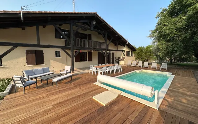 casa grande muy bien situada en Gujan Mestras la hume
