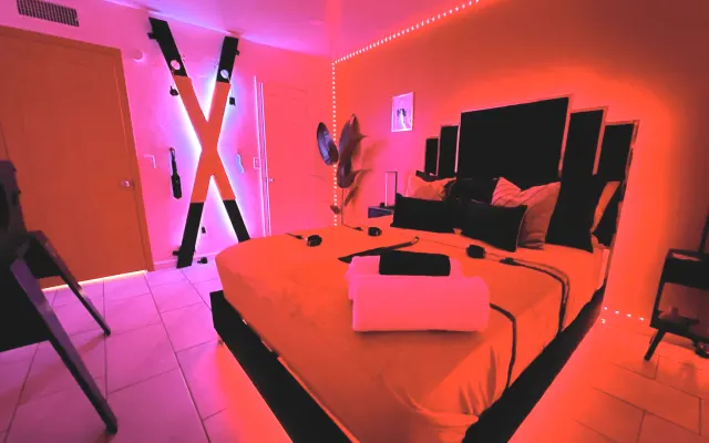 The Red Chamber | Adults-Only Fantasy Suite w/ Hot Tub + Playroom