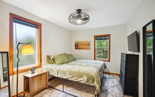 Entièrement privé 1BR en ville | Près de tout | 31+ Nights | Pets OK