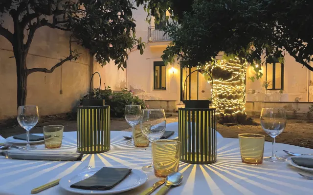 New and elegant boutique hotel: King Room - Room 1