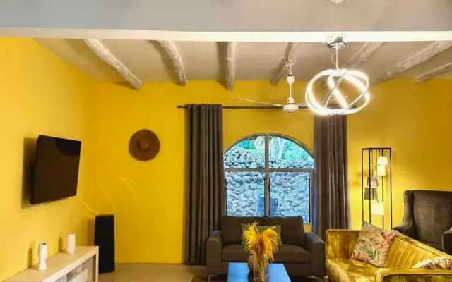 AfricanhouseZ ist eine private Villa in einer ruhigen und...