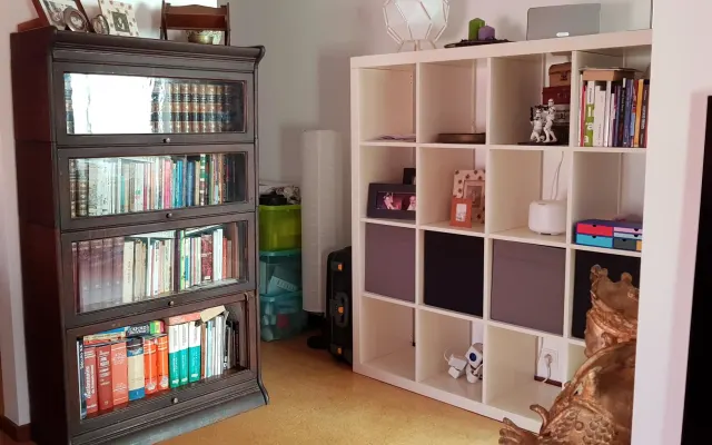 Es ist eine kleine Wohnung, die sehr gemütlich ist!