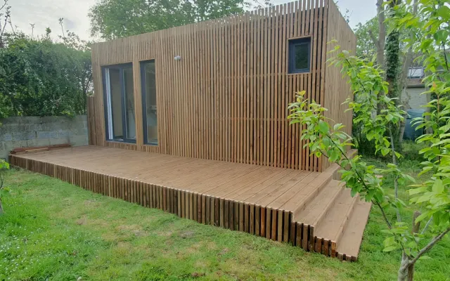 Studio de jardin dans la campagne normande.