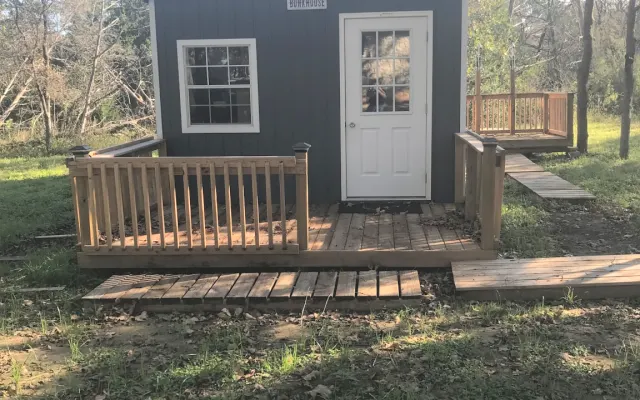 Bear Ranch Bunkhouse Bunk2