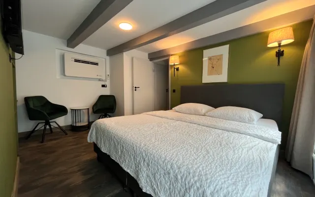 Studio privé avec salle de bain privée dans le Centre 2