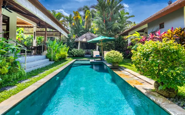 Villa Damai - Herrliche, private Villa mit 3 Schlafzimmern und 10m...
