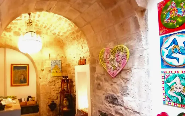 B&BIblaArt Centro located in Ibla in the historic center very close to 