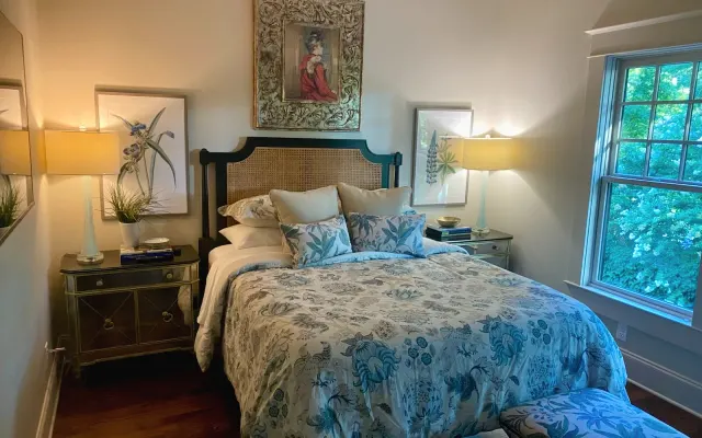 Private room (Montgomery Room) at Tutwiler