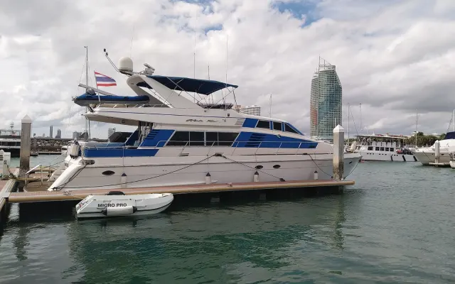 Yachtcharter Nova Princess. Unterkunft für bis zu 1-15 Personen