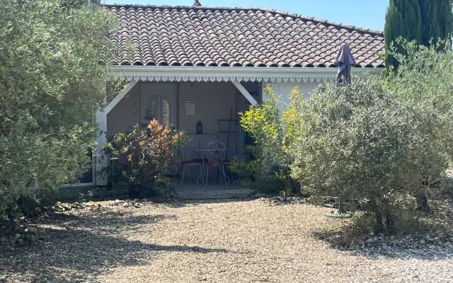 Domaine de l'Ourbise: Well-being gîte (naturism under certain...