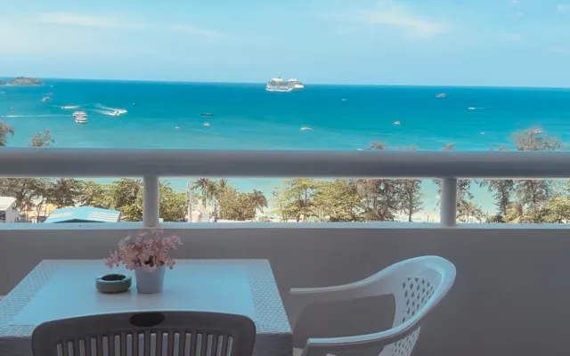 Precioso apartamento con vistas al mar en la playa de Patong