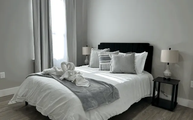 Espaçoso e recentemente renovado apartamento com 1 quarto e ginásio