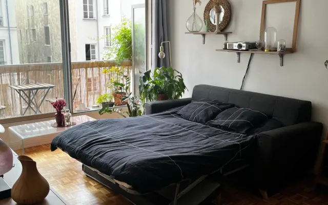 Sofa bed in Oberkampf - Nice bright apartment