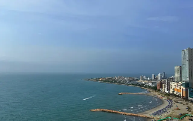Bel appartement au 30ème étage
VUE IMPRENABLE SUR LA MER
