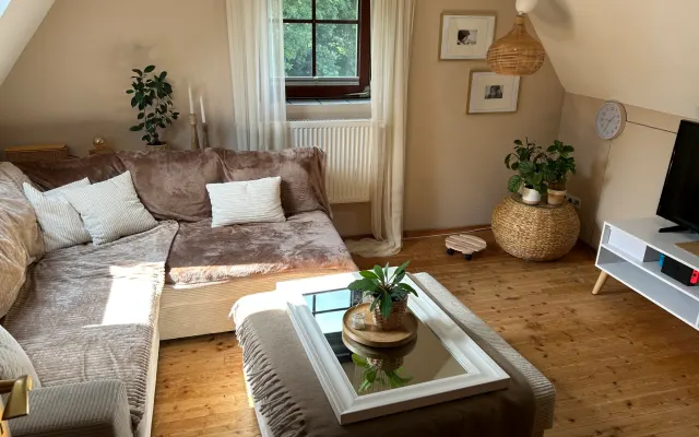 Zwei Zimmer Wohnung incl. Bad ohne Küche in Uninähe