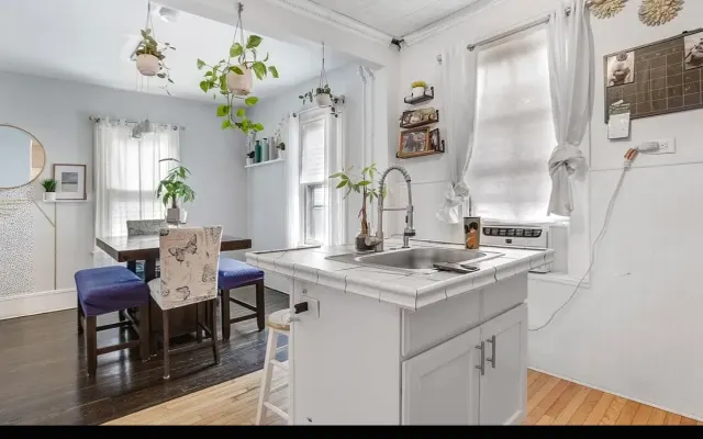 Casa moderna em North Bergen - a 5 minutos do horizonte e dos parques...