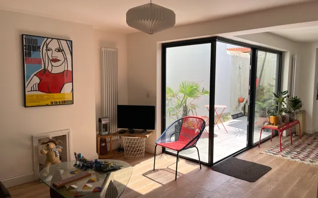 Tout à vous : retraite isolée et sexy dans la ville charismatique de...