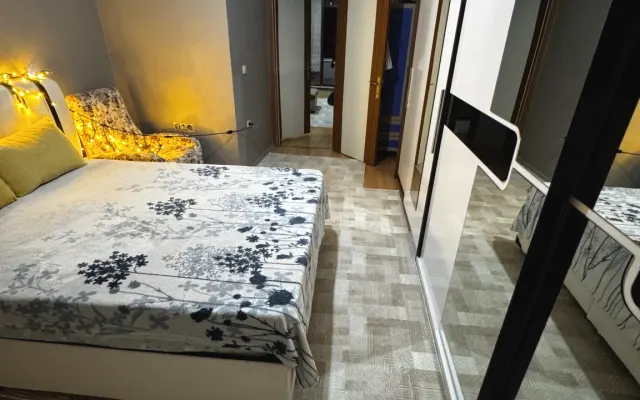A comfortable and decent room in the city center with easy access