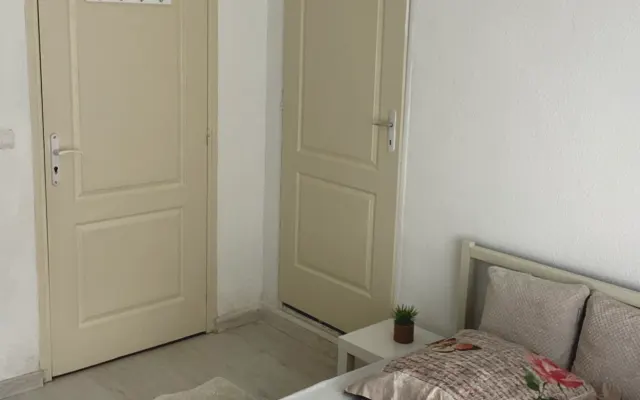 Camera per gli ospiti in affitto a Toulon ouest