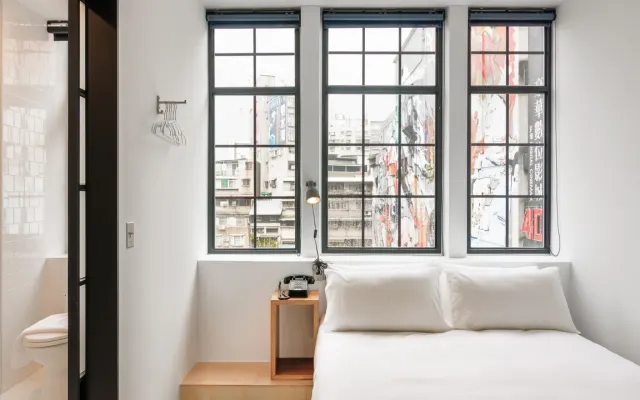 Ximending LGBTQ+ Friendly Hotel – Street Art & Garden View Rooms